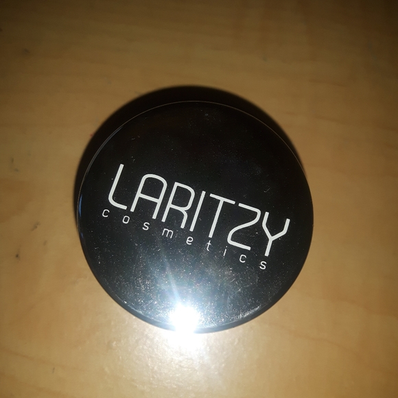 🍁 3 for 28 - Laritzy Cosmetics Eyeshadow - Picture 2 of 6